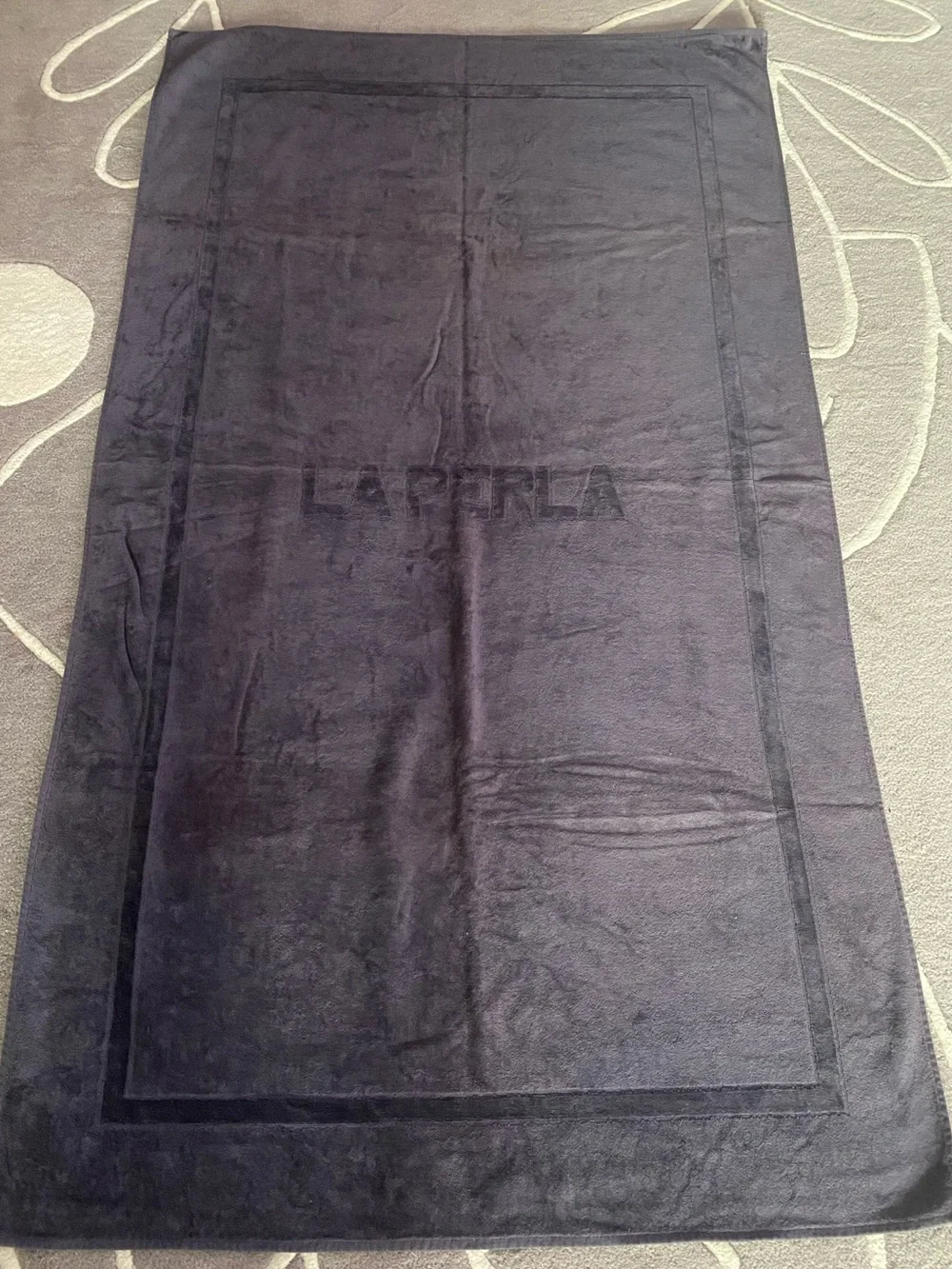 LA PERLA LARGE TERRI BATH TOWEL, NEW, NEVER USED, VINTAGE, MADE IN ITALY